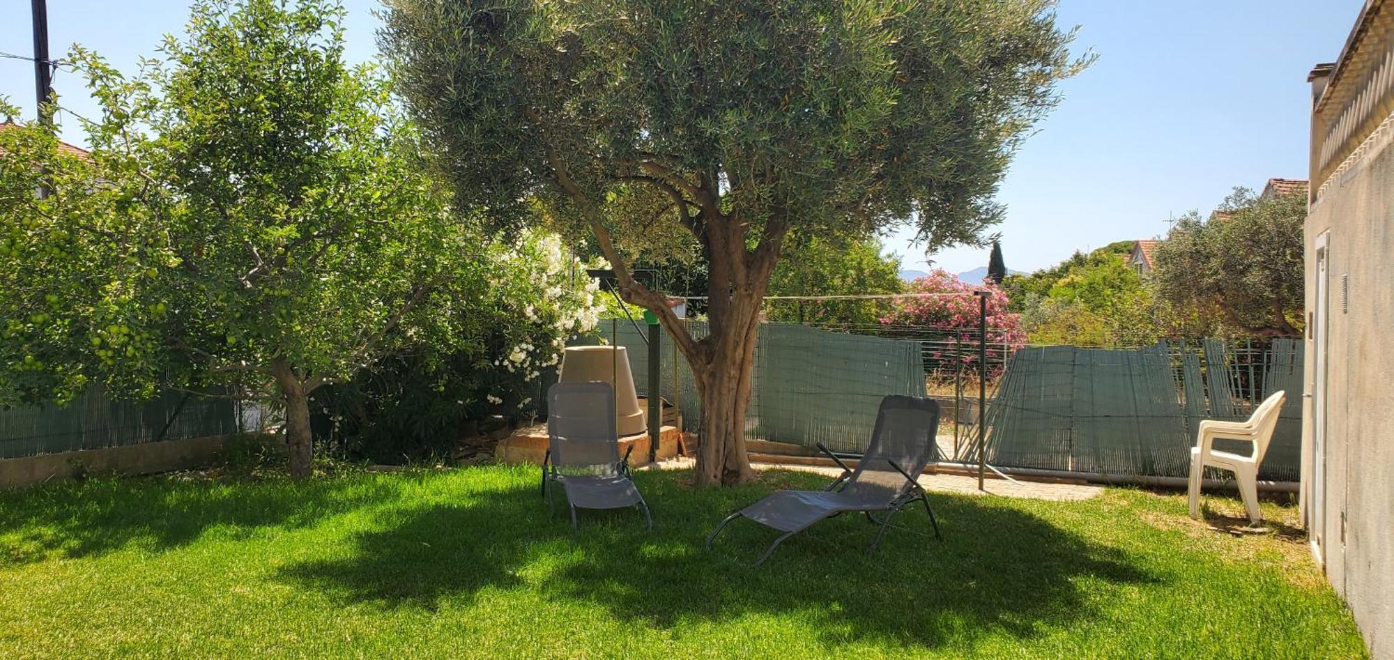 Jolie Studio En Rez De Jardin A L'Estaque Mourepiane Marselha Exterior foto